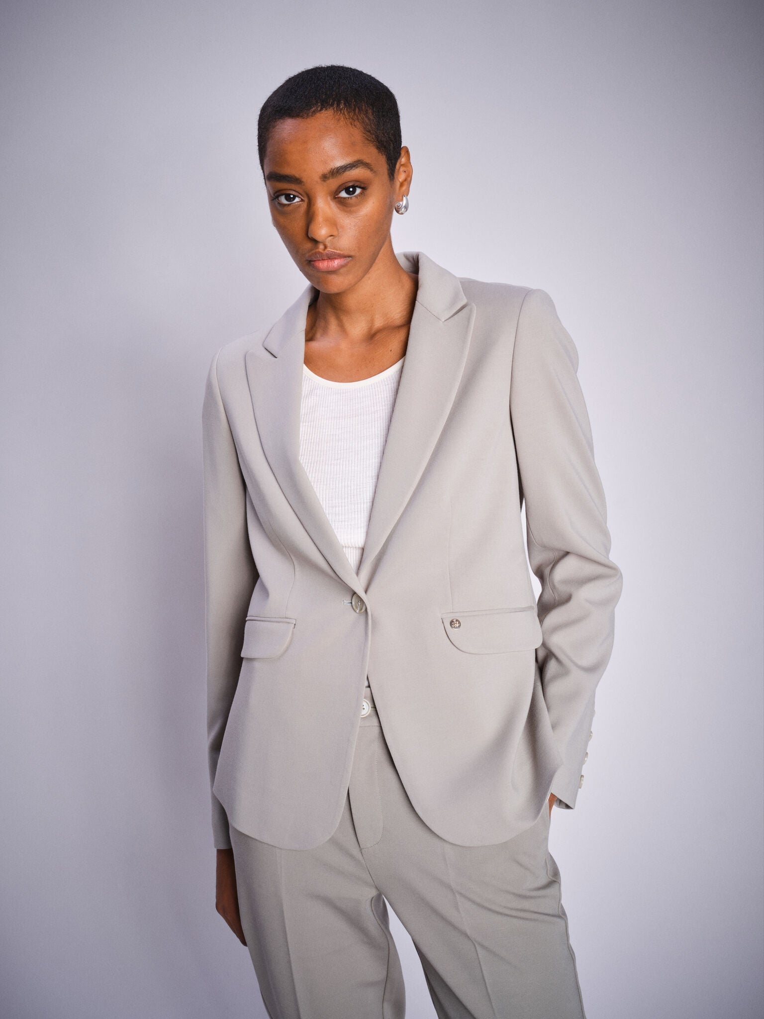 Modelshot / Shadow / Detail